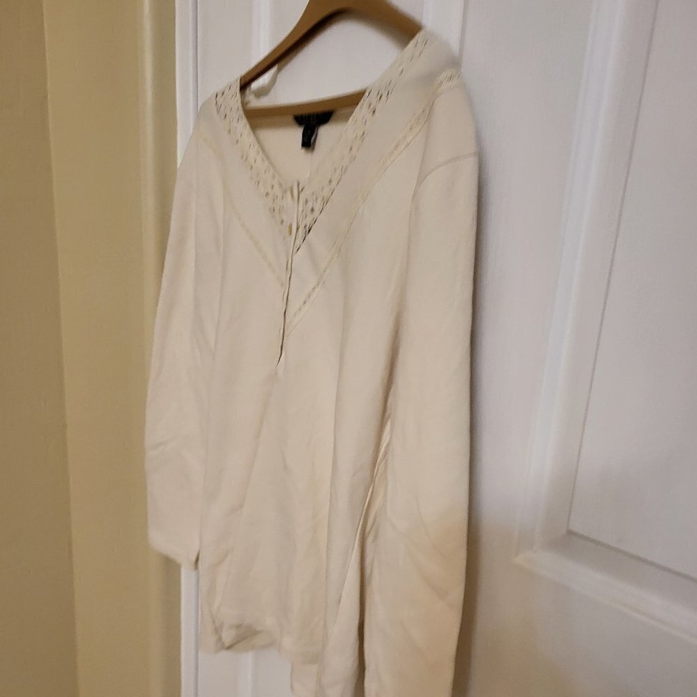 RALPH LAUREN Beige Lace Henley Embroidered Long Sleeve V Neck Top Size Large NWT - Picture 11 of 14